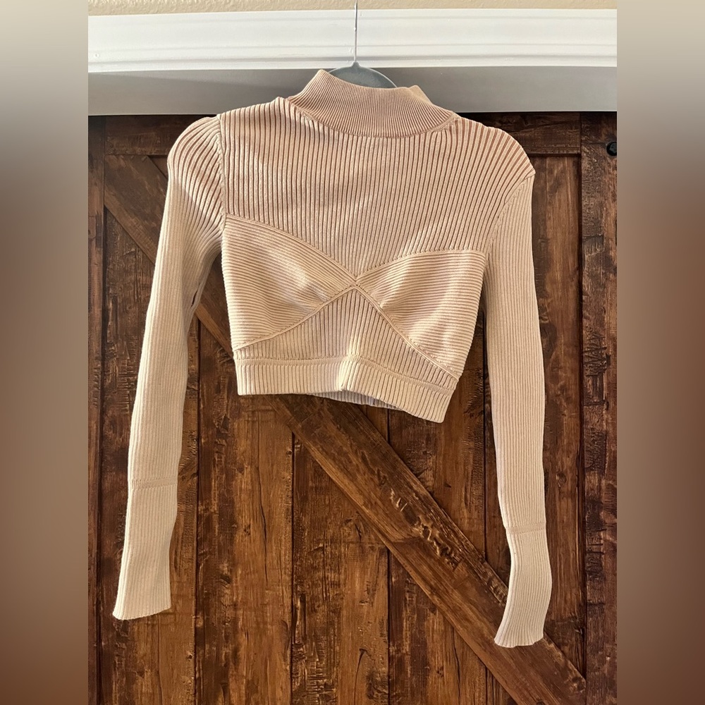 Size XS cropped sweater
